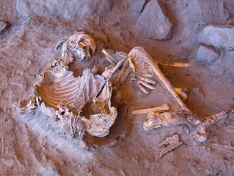 Natürliche Mumie aus dem Takarkori Rock Shelter