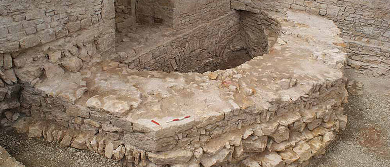 Freigelegter Achteckturm