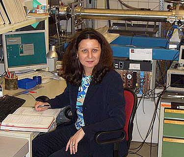 Eva Maria Wild im VERA-Labor (Foto: Universität Wien)