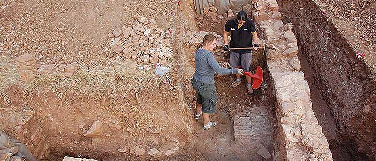 Archäologen der Universität Jena graben im Süden Portugals eine römische Villa aus dem 1. bis 5. Jahrhundert n. Chr. aus. (Foto: Dennis Graen)