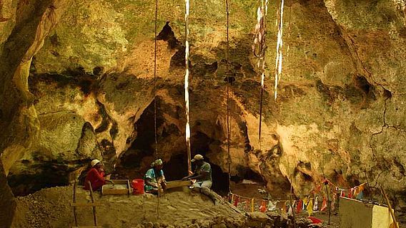 Archäologische Ausgrabungen in der Kuumbi-Höhle auf der Insel Sansibar