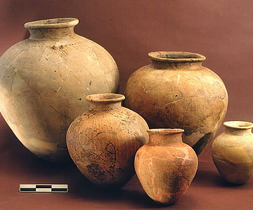 Keramikfunde aus Arslantepe, die Keramikfunden aus Mesopotamien ähnlich sind