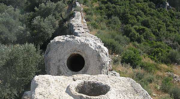 Elemente der römischen Siphon-Wasserleitung bei Patara