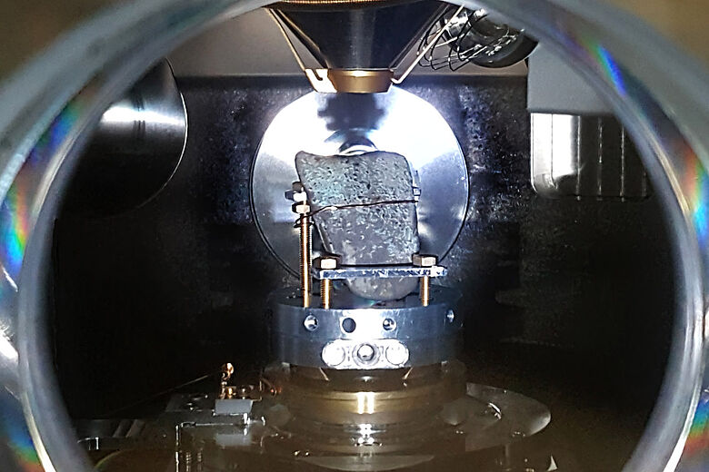 Kupferbeil vom Frömkenberg im Rasterelektronenmikroskop