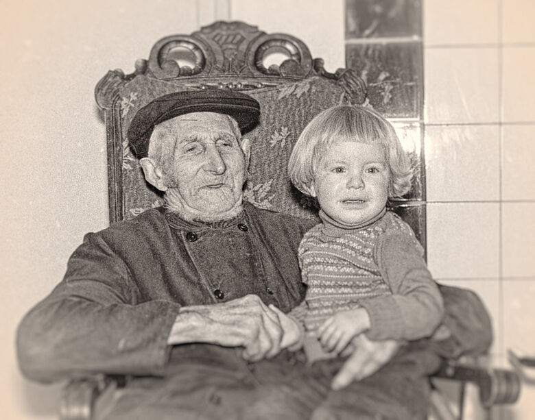 Hundertjähriger mit Kind