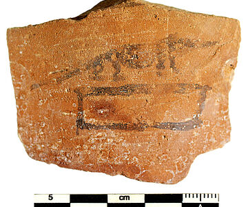 Tonscherbe mit Zeichnung einer Spitzmaus