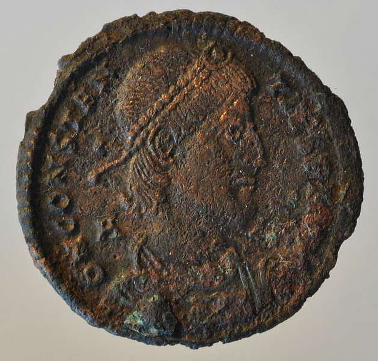 Eine Kupfermünze aus der Mitte 4.Jh. n. Chr. (Foto: DAI)
