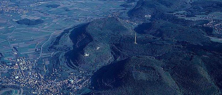 Luftbild Rosenstein (Mitte), Mittelberg (links) und Hochberg (rechts)