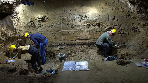 Ausgrabungen in der Bacho-Kiro-Höhle