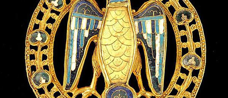 Diese große Adlerfibel ist eines der Objekte, die in der Ausstellung in Mainz zu sehen sein werden (Foto: Landesmuseum Mainz)