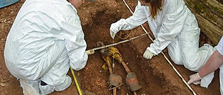 Forensische Ausgrabung auf der Body Farm Knoxville