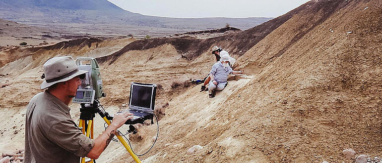 Ausgrabungen an der Fundstelle Jojosi 6 Ausgrabungen an der Fundstelle Jojosi 6