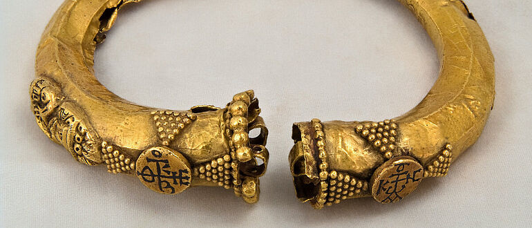 Byzantinischer Armreif aus dem Nationalen Historischen Museum der Ukraine