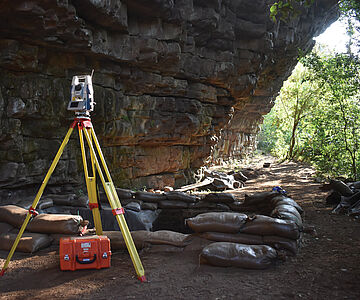 Umhlatuzana Rosk Shelter