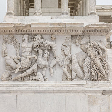 Pergamonaltar, Gigantenfries Pergamonaltar, Gigantenfries