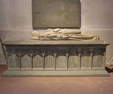 Über der Gruft stand bis zum Jahr 1804 das Hochgrab mit den Liegefiguren von Heinrich II. und seiner Frau