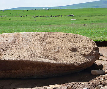 Drachenstein am Tirinkatar, Armenien