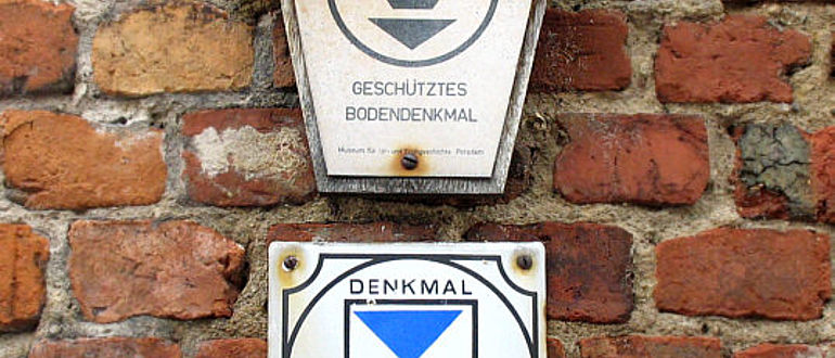 Denkmalschilder