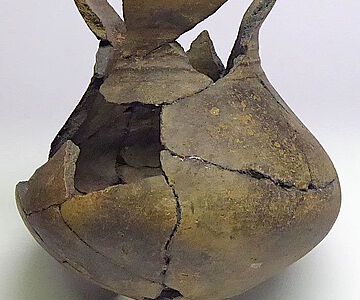 Eine der Grabbeigaben zeigt sogar Beziehungen zum südlichen Mittelgebirgsraum