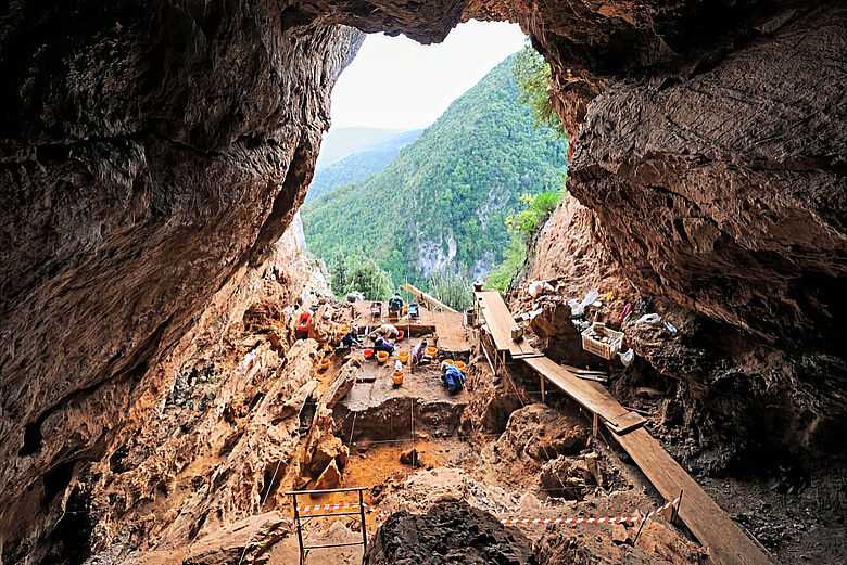 Ausgrabung in der Grotta della Monaca Ausgrabung in der Grotta della Monaca