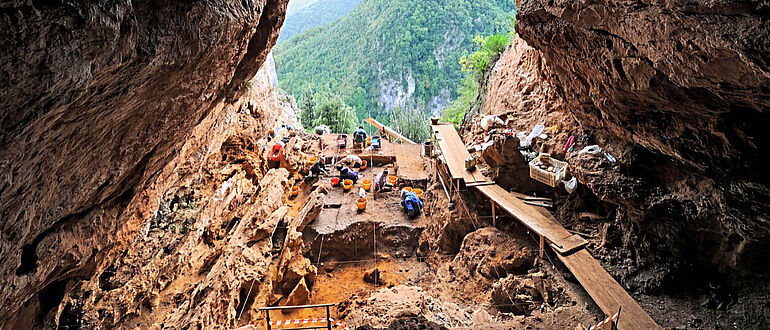 Ausgrabung in der Grotta della Monaca
