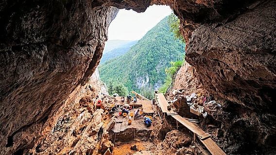 Ausgrabung in der Grotta della Monaca