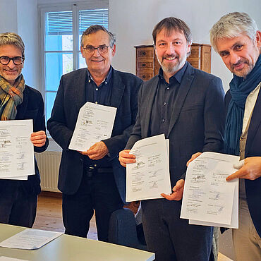 Kooperationspartner mit unterschriebenen Verträgen Kooperationspartner mit unterschriebenen Verträgen