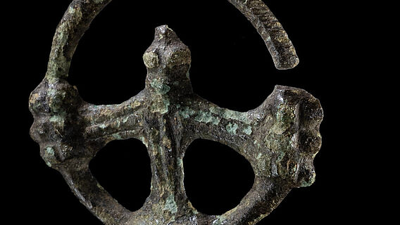 Bronzenes Radkreuz (10./11. Jh.) Bronzenes Radkreuz (10./11. Jh.)