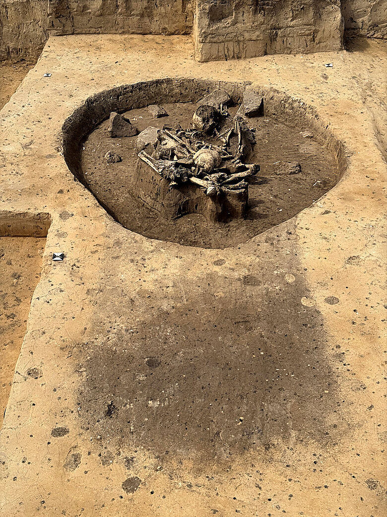 Doppelbestattung in einer Ofengrube