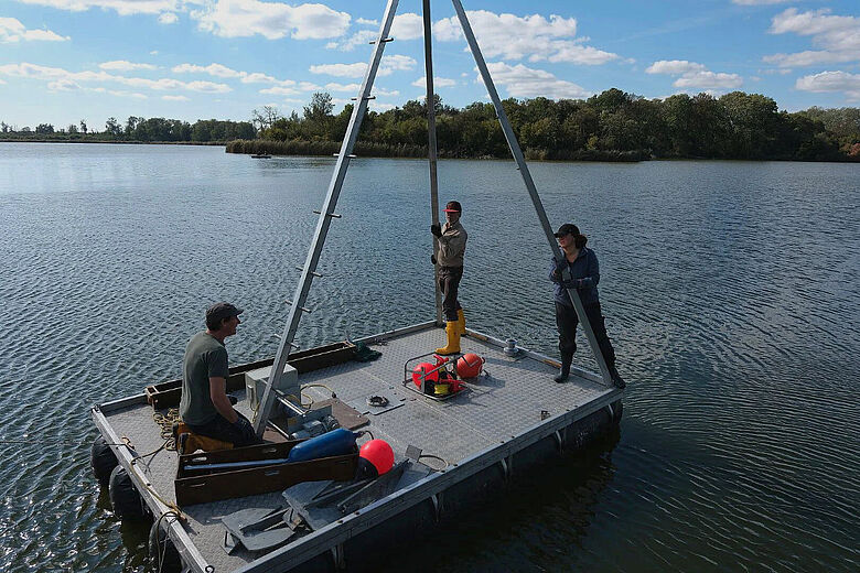 Probennahme mit Floß