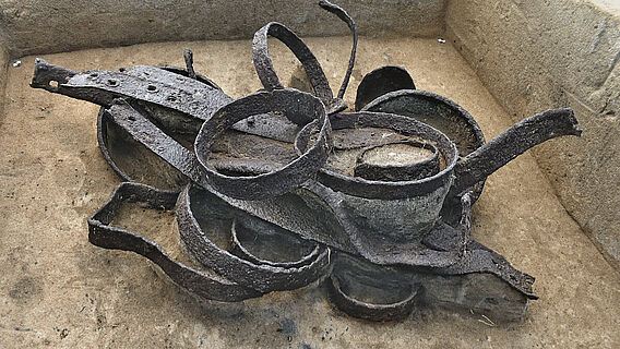 Metallreifendepot aus dem Heerlager