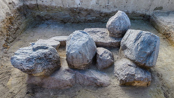 Bronzezeitliche Grababdeckung