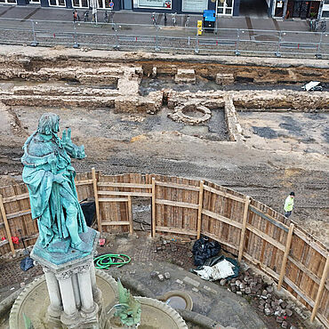 Ausgrabungsfläche am Hagenmarkt Ausgrabungsfläche am Hagenmarkt