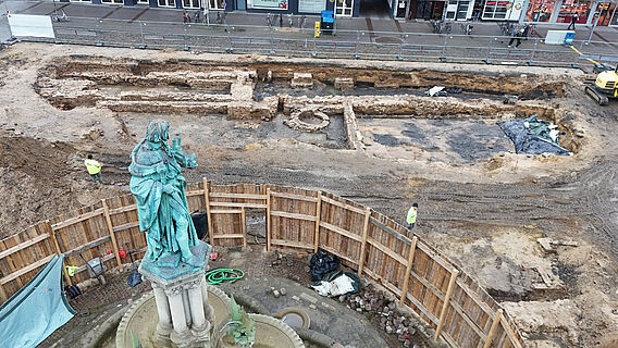 Ausgrabungsfläche am Hagenmarkt Ausgrabungsfläche am Hagenmarkt