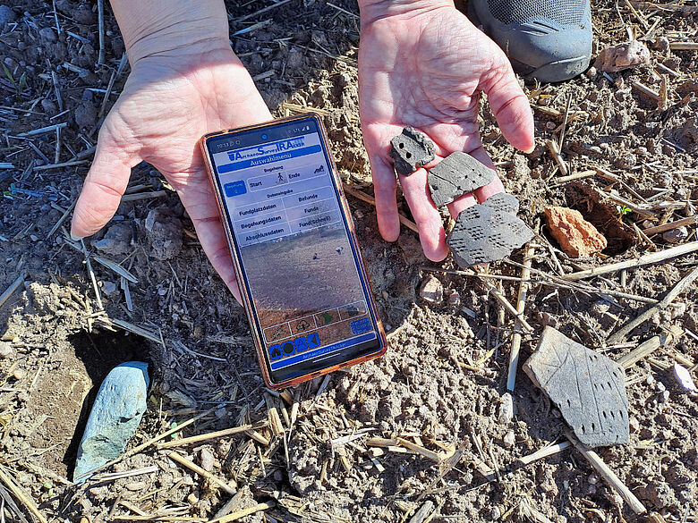 ArchaeoSurveyTracker App