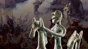 Titelmotiv der Ausstellung: Keltische Reiterfigur von Unlingen, im Hintergrund die Zerstörung Heidelbergs durch französische Truppen, 1689 (Gemälde von 1868, Museum Stadt Weinheim)