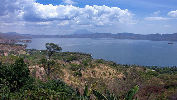 Caldera des Vulkans Ilopango in El Salvador