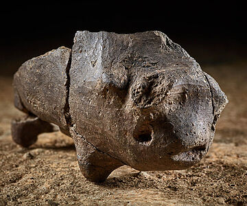 Neolithische Rinderfigur