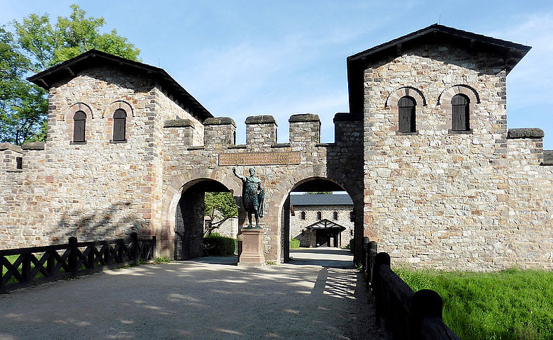 Porta Praetoria der Saalburg Porta Praetoria der Saalburg