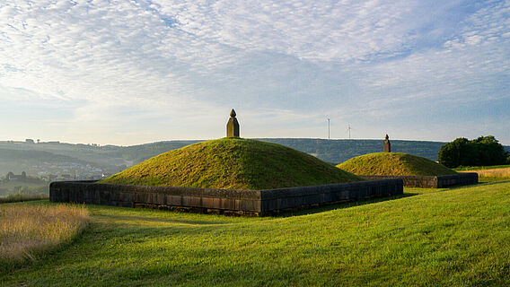 Monumentalgrabhügel von Oberlöstern