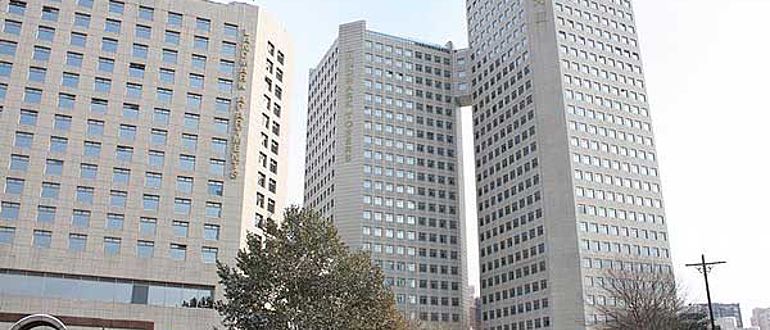 Sitz der Büroräumlichkeiten der Außenstelle Peking im German Centre Beijing, Landmark Complex im Nordosten der Stad (Foto: DAI, D. Hosner)