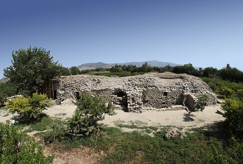 Odeion im Bezirk der Artemis in Ephesos Odeion im Bezirk der Artemis in Ephesos