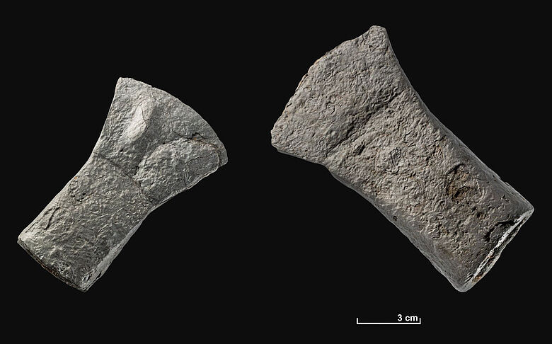 Eisenzeitliche Tüllenbeile vom Feldstein