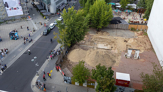 Ausgrabung am Checkpoint Charlie