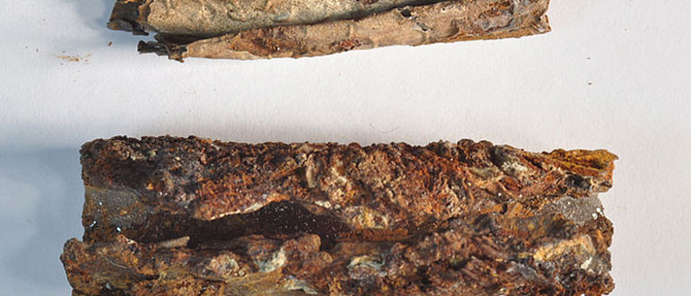 Silberamulett und Bleibehälter aus Jerash