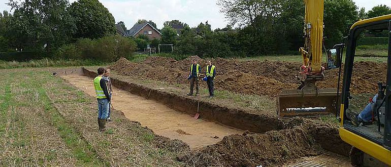 Bei Grabungsbeginn in Geseke vermuteten die Wissenschaftler noch eine mittelalterliche Siedlung zu finden - und wurden von einer viel älteren, eisenzeitlichen Siedlung überrascht. (Foto: LWL/M.Baales)