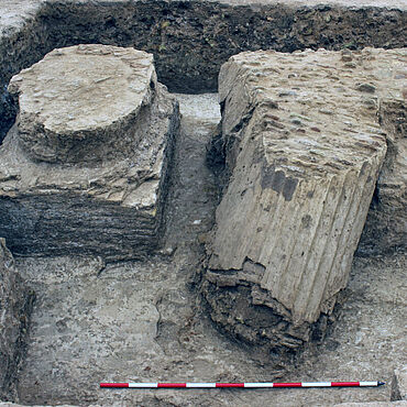 Säulen des Palastes in Alexandria am Tigris Säulen des Palastes in Alexandria am Tigris