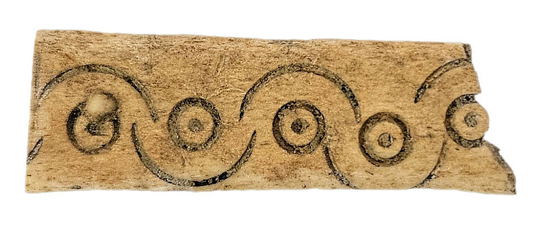 Fragment eines Kästchens aus der Zeit um 1000 n.Chr.