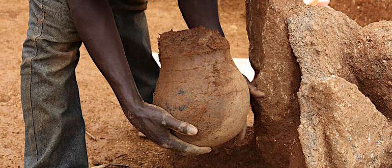 In solchen 3.500 Jahre alten Tongefäßen der Nok-Kultur konnten Spuren von Bienenwachs nachgewiesen werden