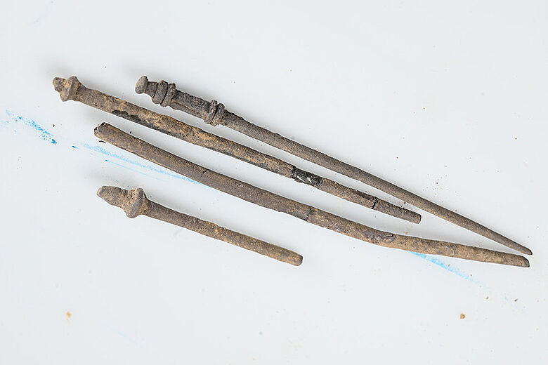 Nadeln aus dem römerzeitlichen Hortfund Nadeln aus dem römerzeitlichen Hortfund